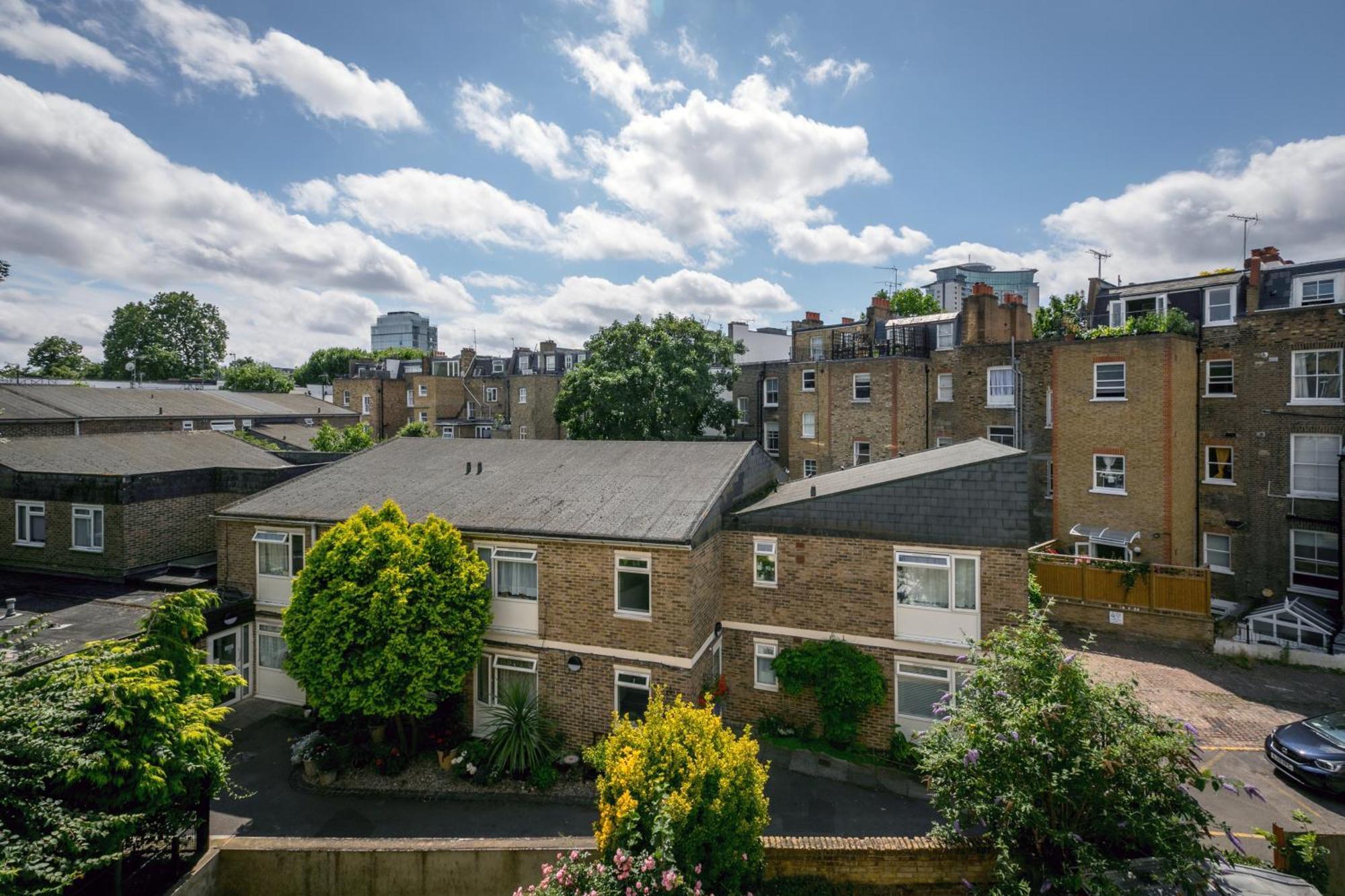 Wembar Hotel London Exterior photo